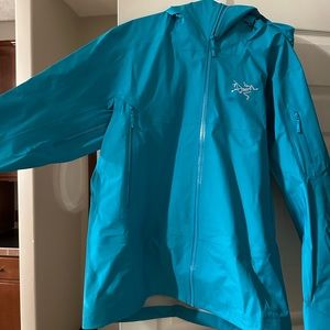 Arcteryx men’s xl winter shell.